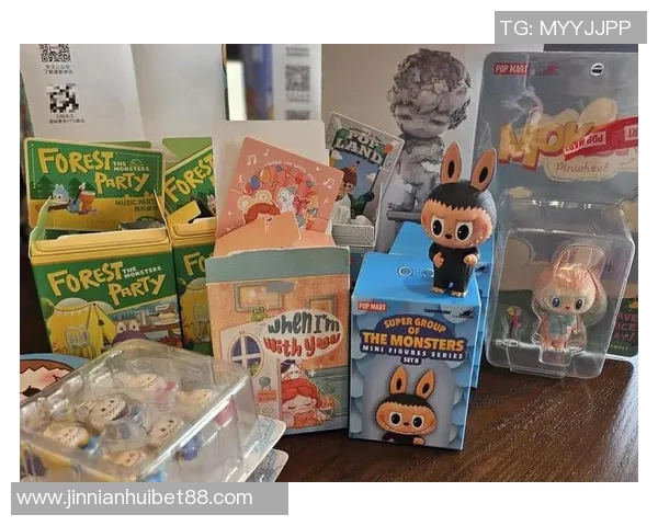 阿德耶米因买盲盒意外开到非法武器被罚款两个月薪资约45万欧